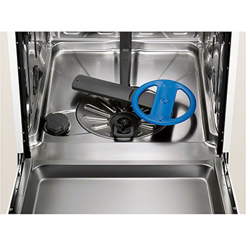 الکترولوکس  - ماشین ظرفشویی توکار 15 نفره - A+++ . میزان صدا 39 دسیبل - میزان مصرف آب: 11 لیتر-   7 ب برنامه و 5 دما - برنامه 2 در 1 flexi wash برای تنظیم شستشوی مت