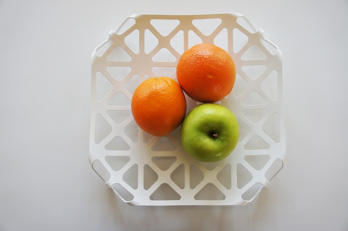 السی- ظرف میوه تریلیس سفید طراح اسکات کلینکر